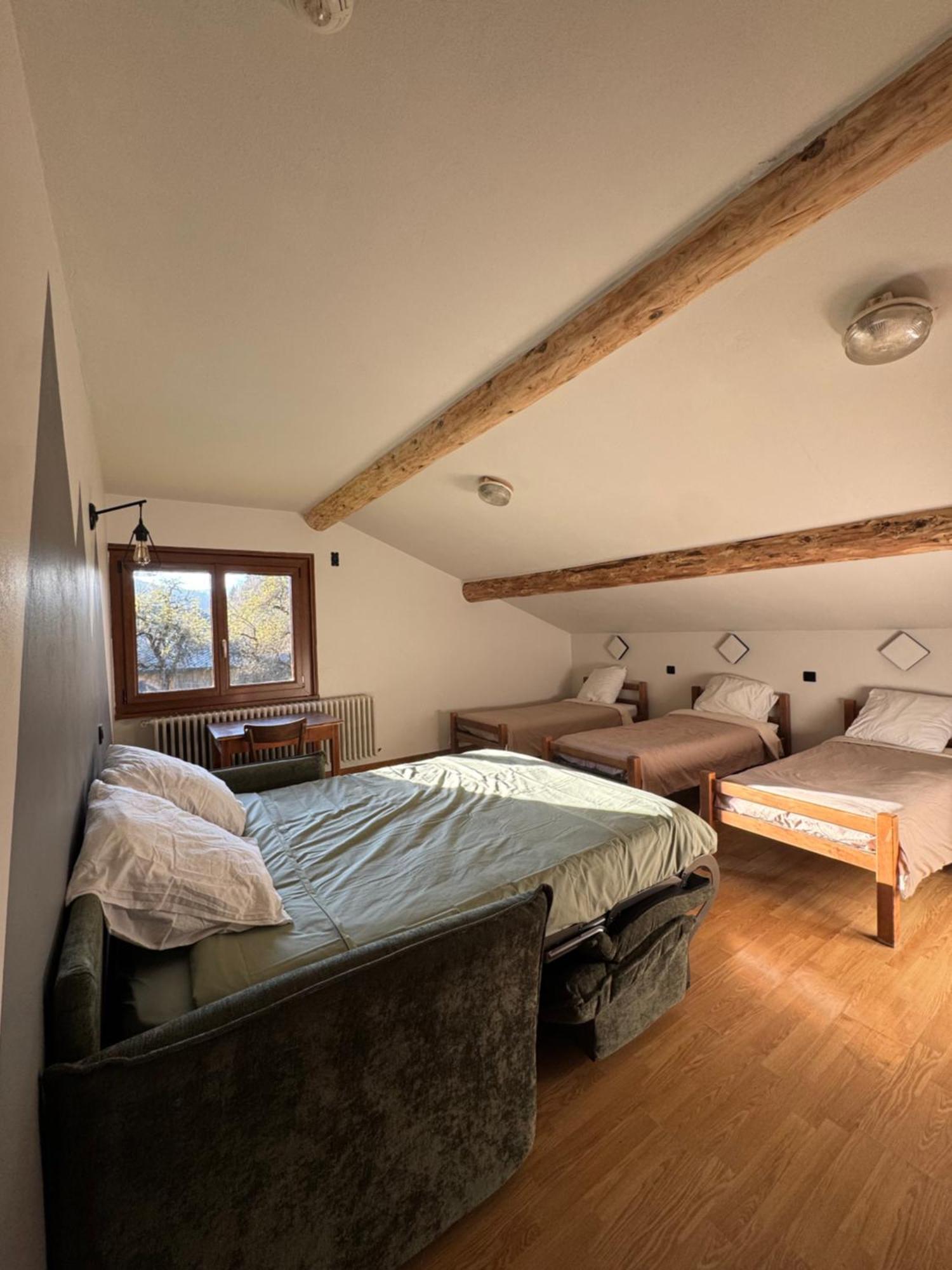Auberge de jeunesse L'Ardesia à Morzine Extérieur photo