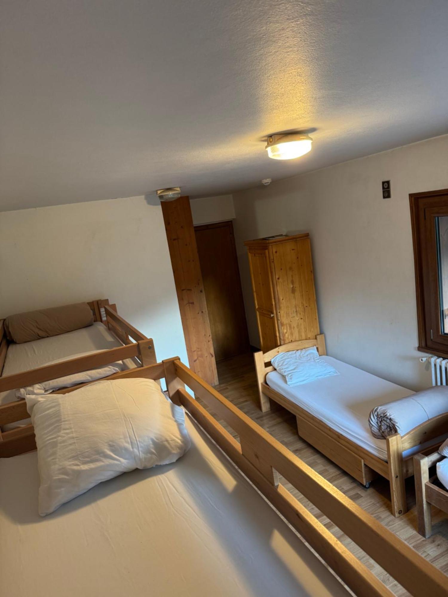Auberge de jeunesse L'Ardesia à Morzine Extérieur photo
