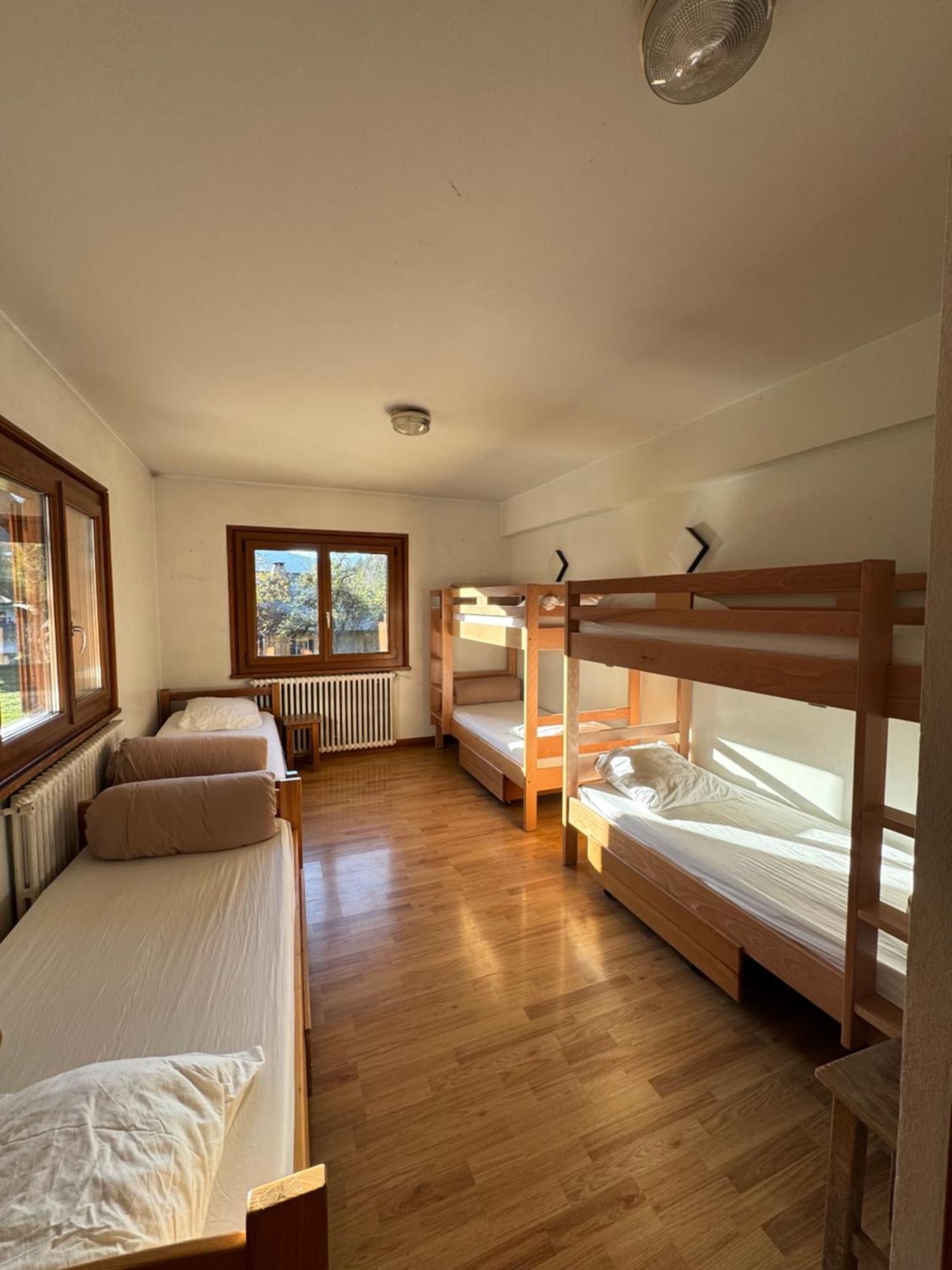 Auberge de jeunesse L'Ardesia à Morzine Extérieur photo