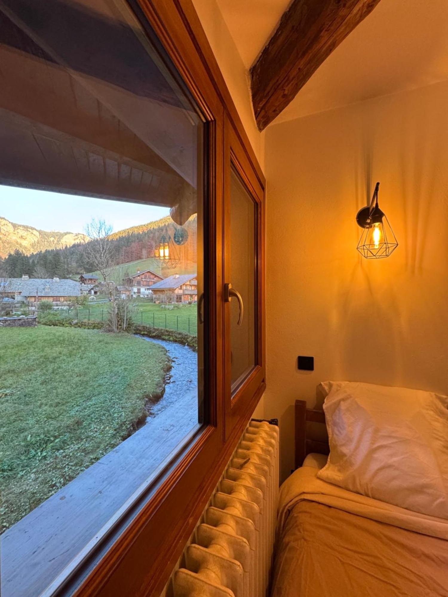 Auberge de jeunesse L'Ardesia à Morzine Extérieur photo