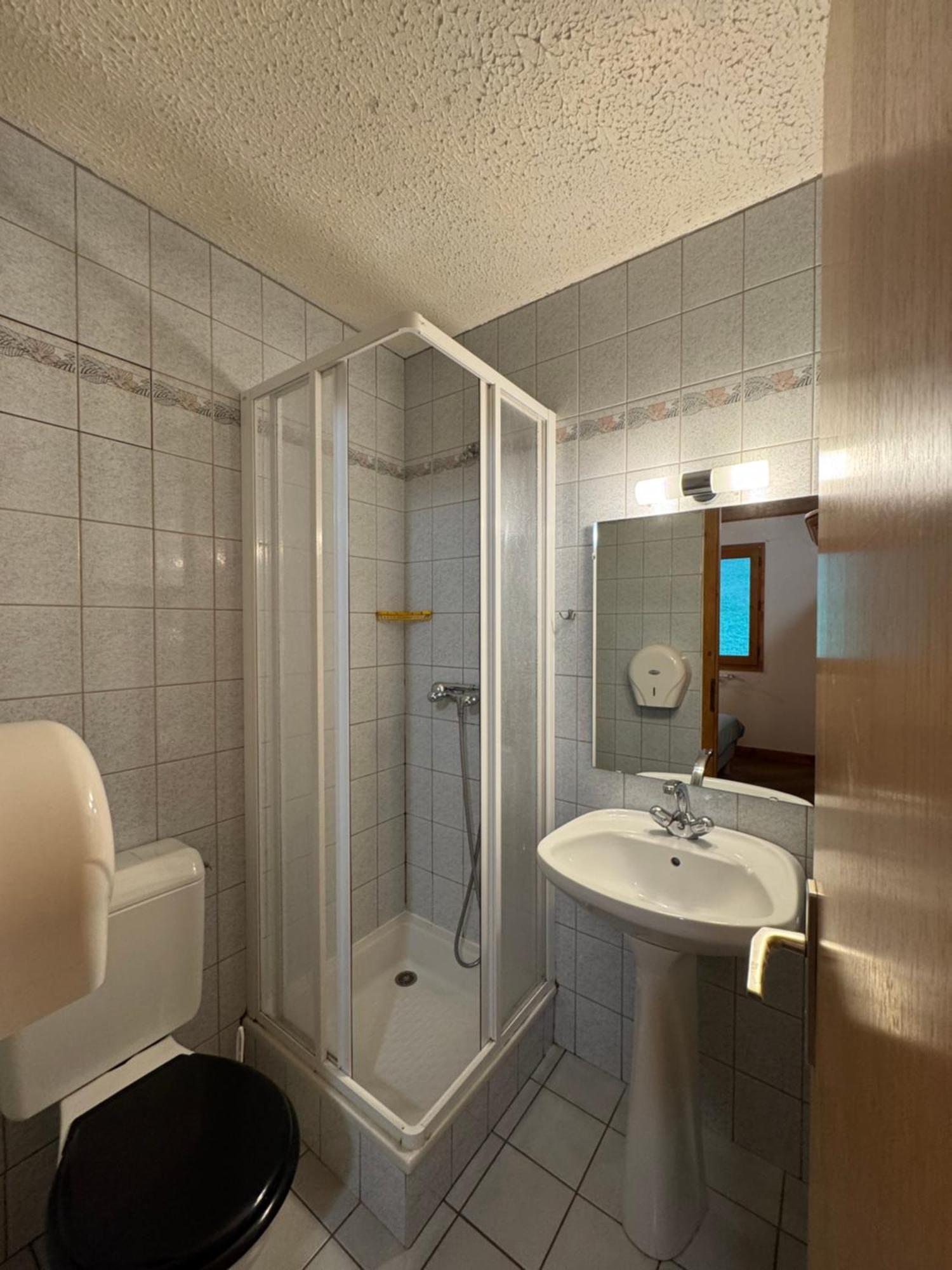 Auberge de jeunesse L'Ardesia à Morzine Extérieur photo