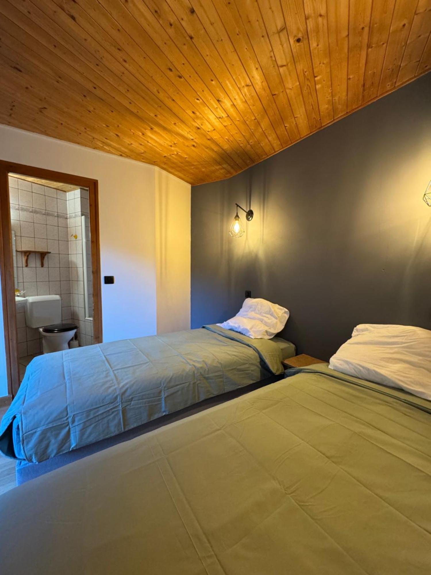 Auberge de jeunesse L'Ardesia à Morzine Extérieur photo