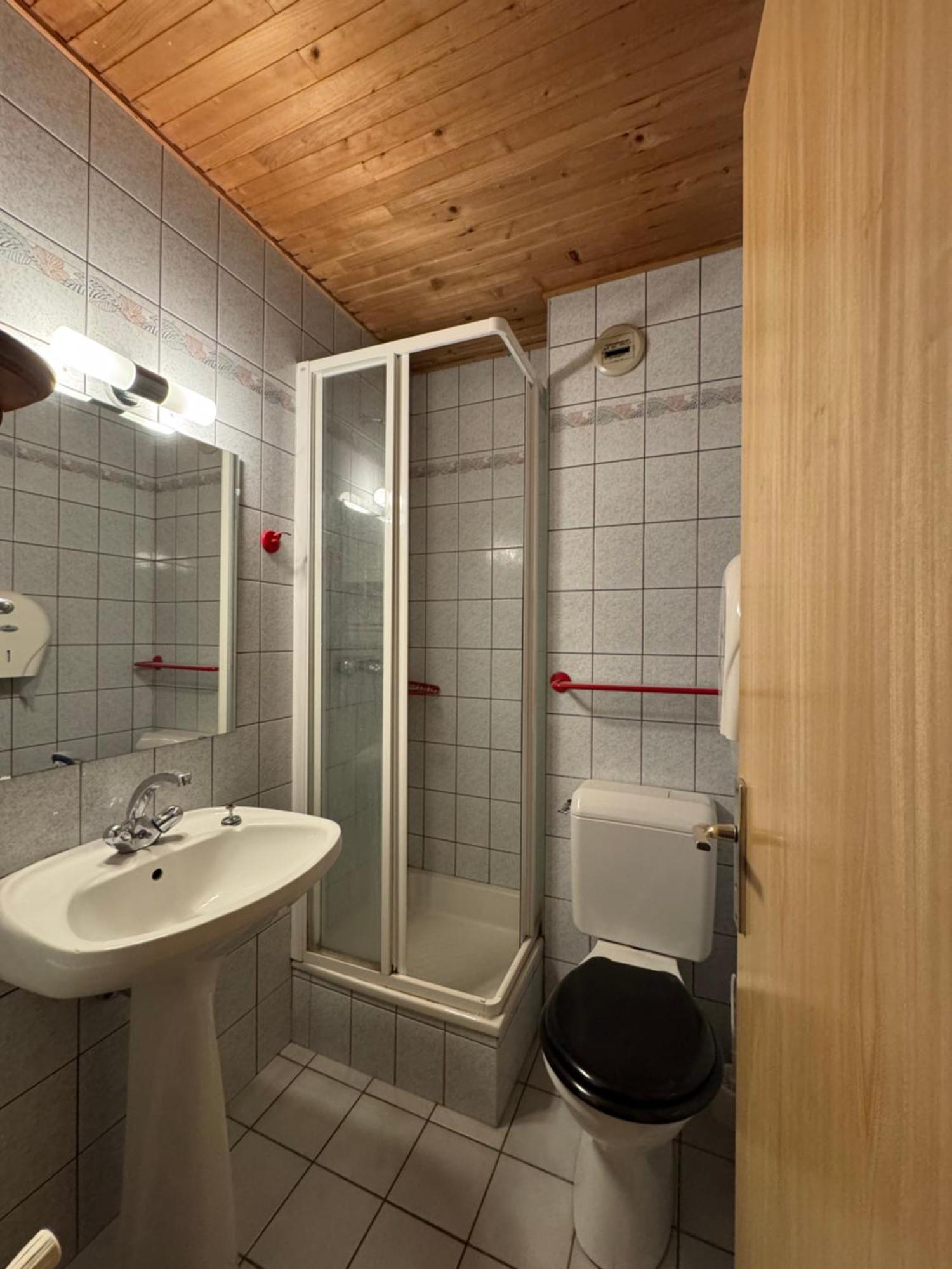 Auberge de jeunesse L'Ardesia à Morzine Extérieur photo