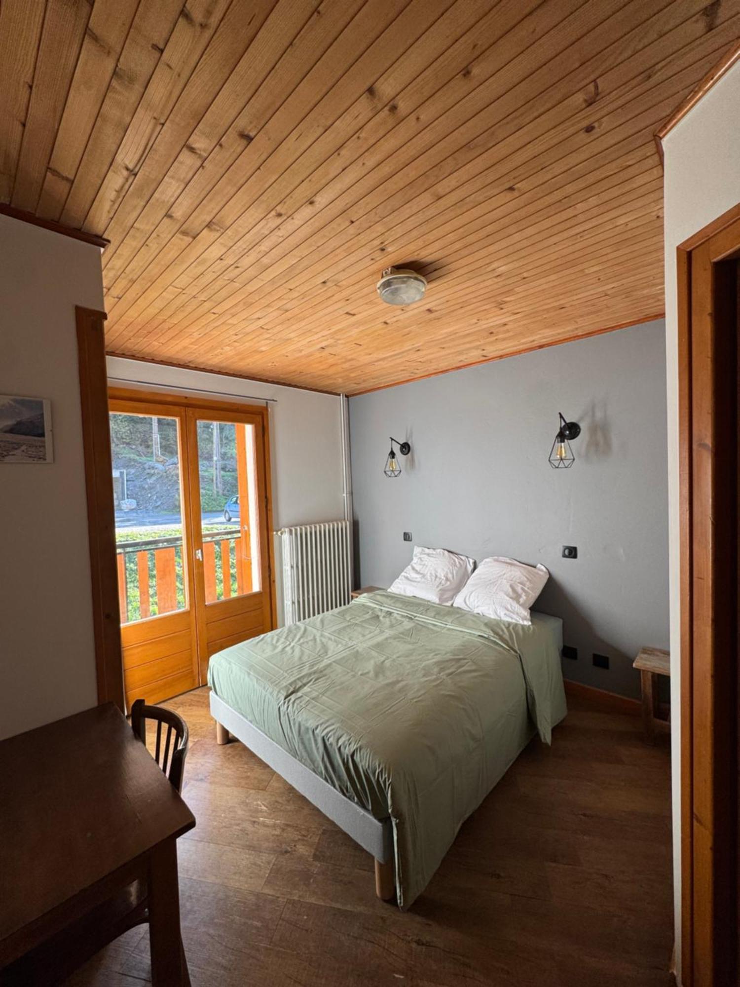 Auberge de jeunesse L'Ardesia à Morzine Extérieur photo
